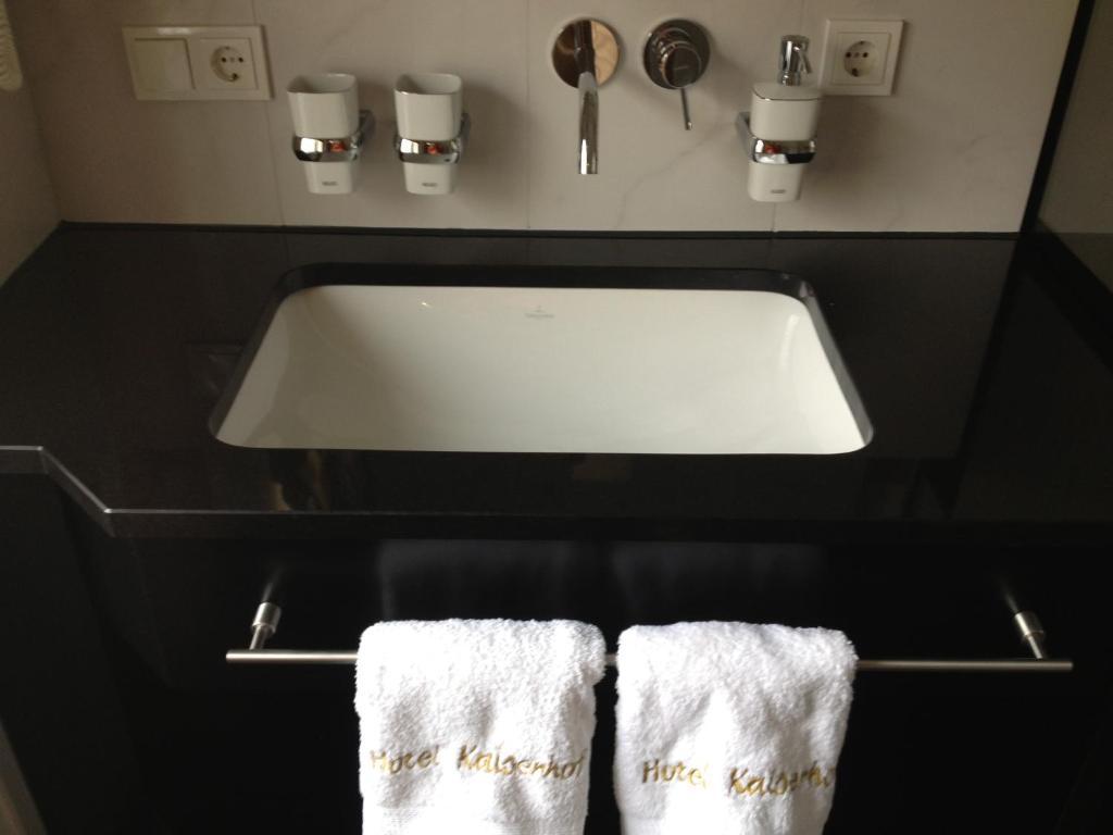 Hotel Kaiserhof Medebach Rom bilde